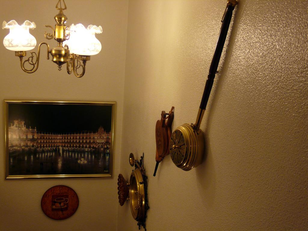 Hostal Navasfrias Salamanque Extérieur photo