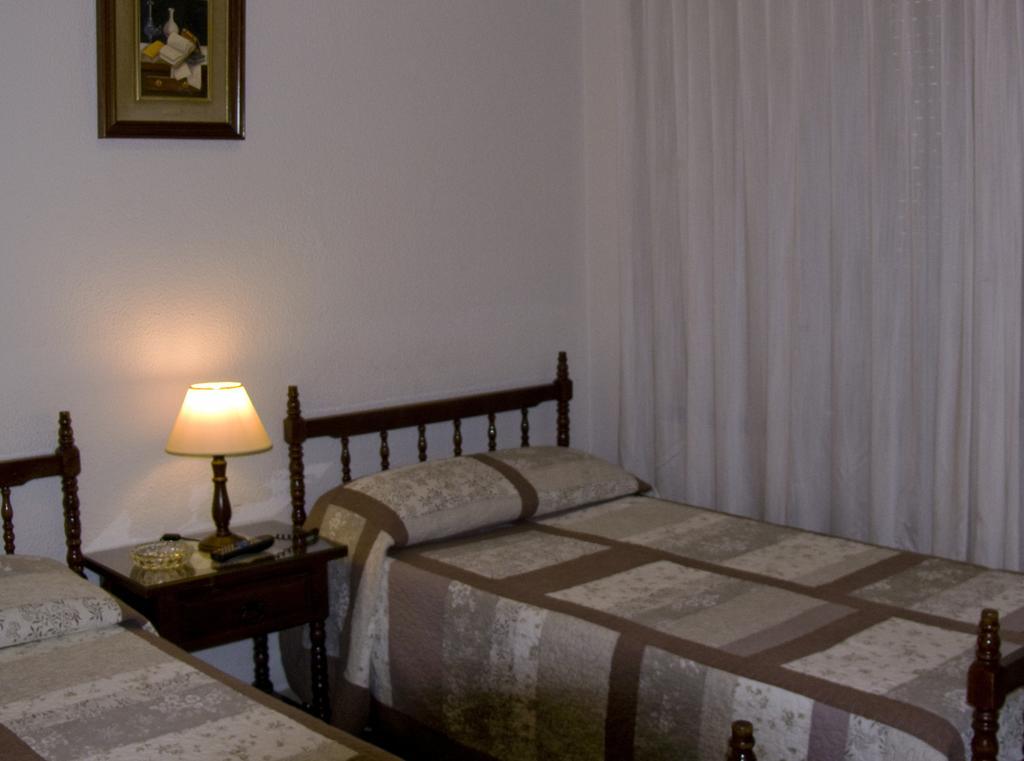 Hostal Navasfrias Salamanque Chambre photo